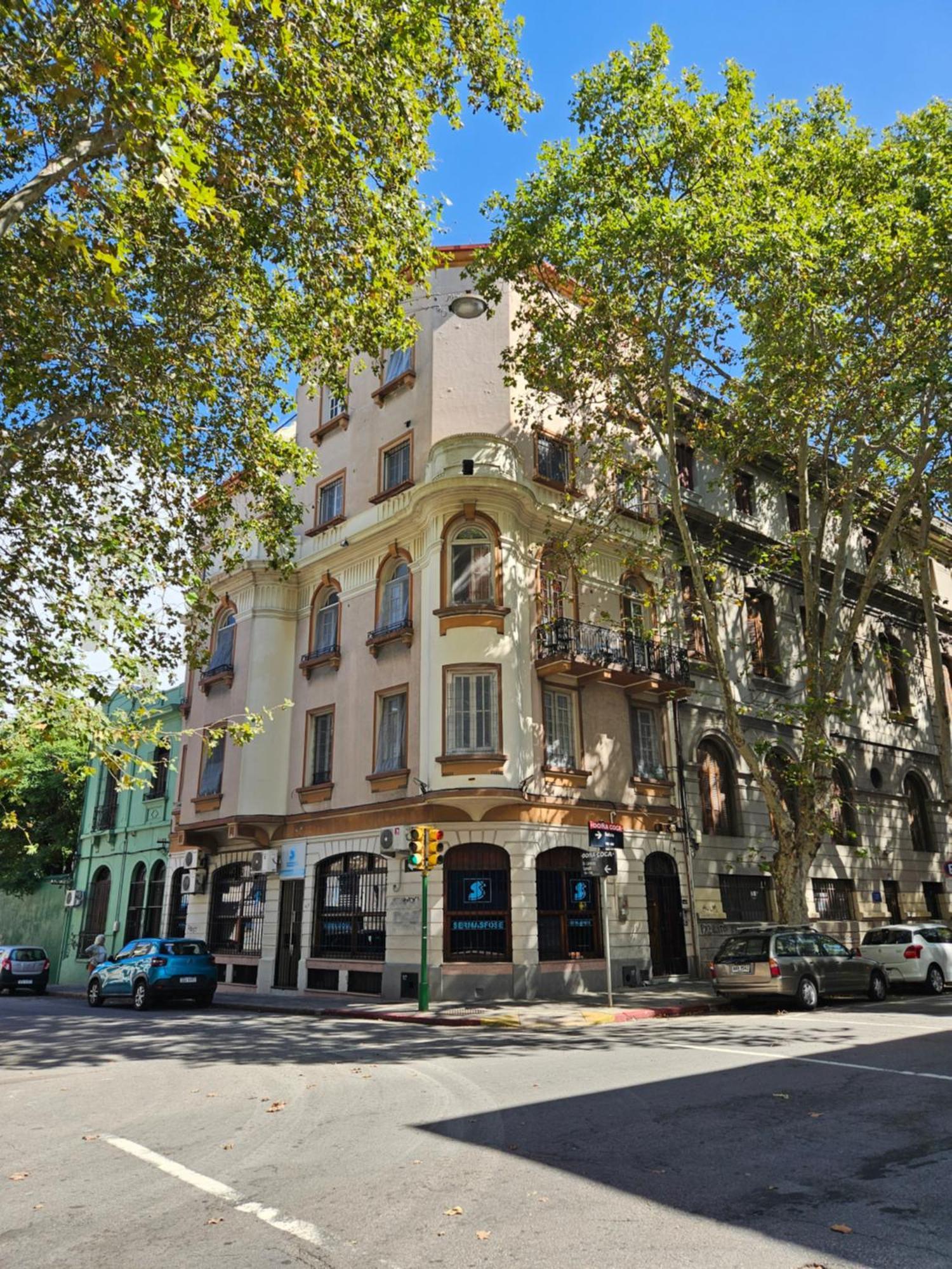 Montevideo Hostel Exteriör bild