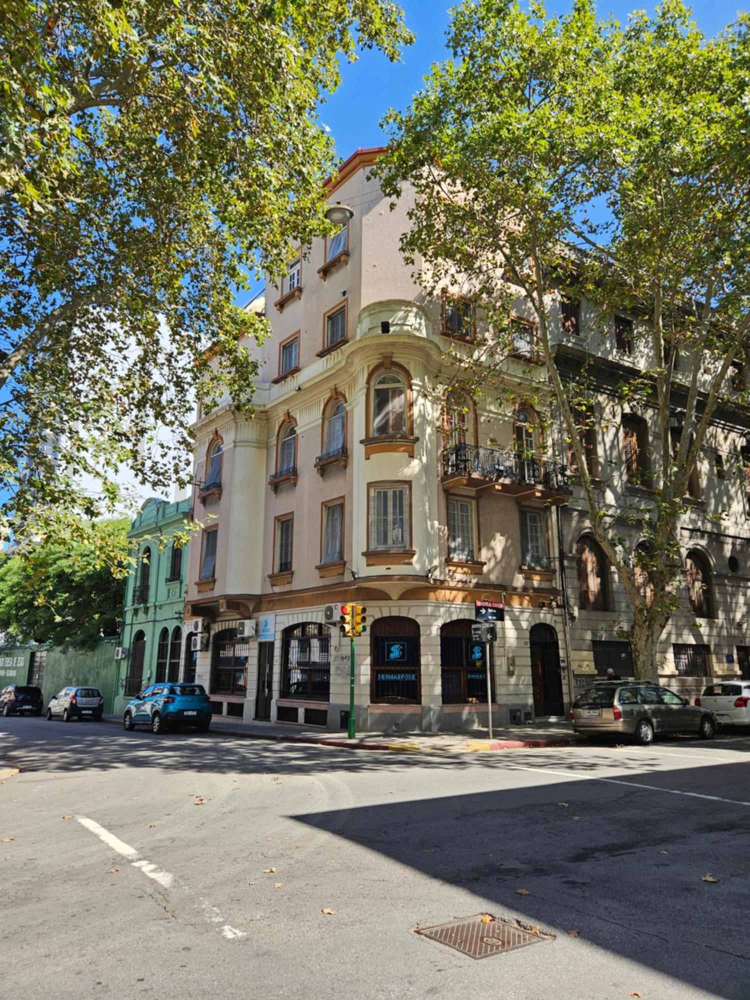 Montevideo Hostel Exteriör bild